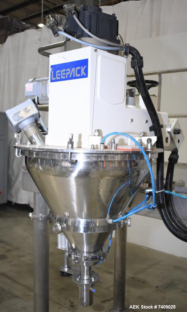 Used Leepack Servo Drive Powder Auger Feeder, Model AW-590IV. Mitsubishi model MR-JZS-200A servo drive. Foot pedal switch. Level sensor. Mounted on stainless steel frame with casters. 3/60/480 Volt.